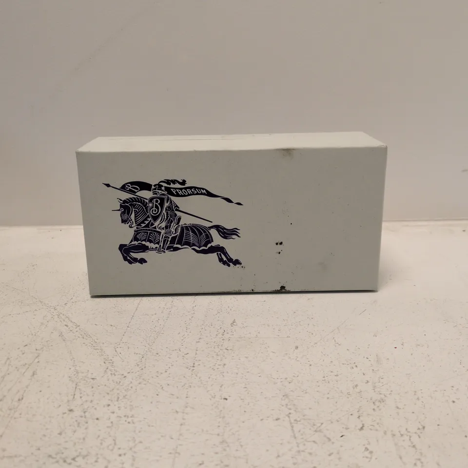 BURBERRY WHITE LEATHER GLASSES CASE – BOXED