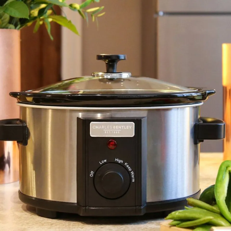 BRAND NEW BOXED 3.5L SLOW COOKER 180W - SC02SML (1 BOX)