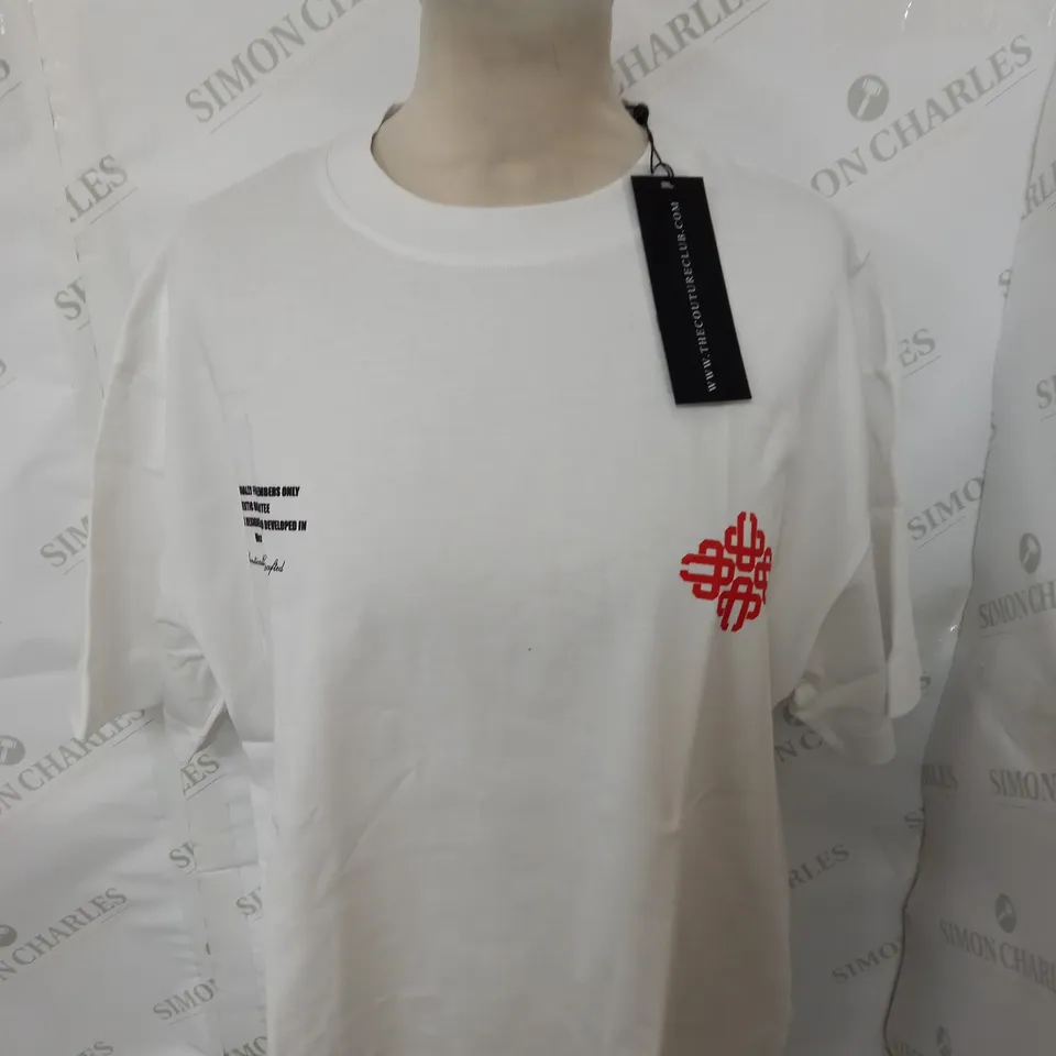 THE COUTURE CLUB REPEAT EMBLEM SCRIPT T-SHIRT SIZE M