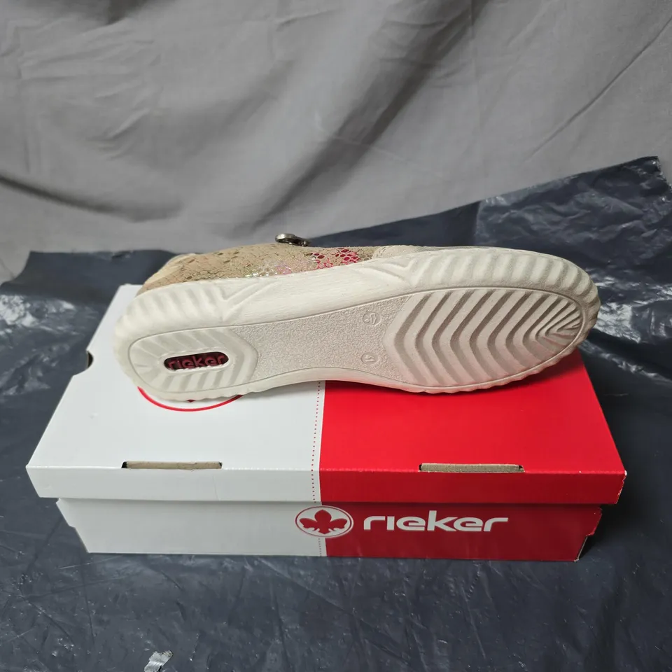 RIEKER LADIES METALLIC MESH TRAINER WITH ZIP – GOLD/SILVER SIZE 41