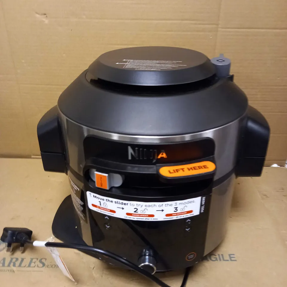 NINJA FOODI SMARTLID MULTI-COOKER