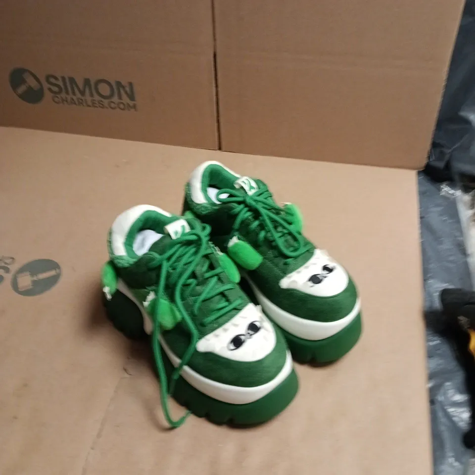 KOI BEANZILLA PLATFORM TRAINERS - GREEN, UK3 (BOXED)