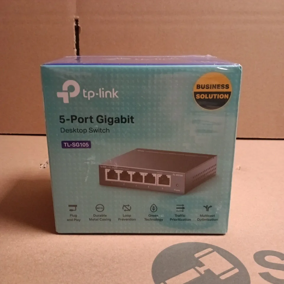 TP-LINK TL-SG105 5-PORT GIGABIT DESKTOP SWITCH