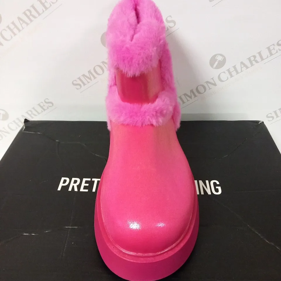 BOXED PRETTY LITTLE THING PINK FAUX FUR SEAM ANKLE BOOTS SIZE 6