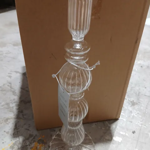 SIX GISELA GRAHAM LONDON CLEAR DECORATIVE PIECE – RIBBED GLOBE CANDLESTICK HOLDER