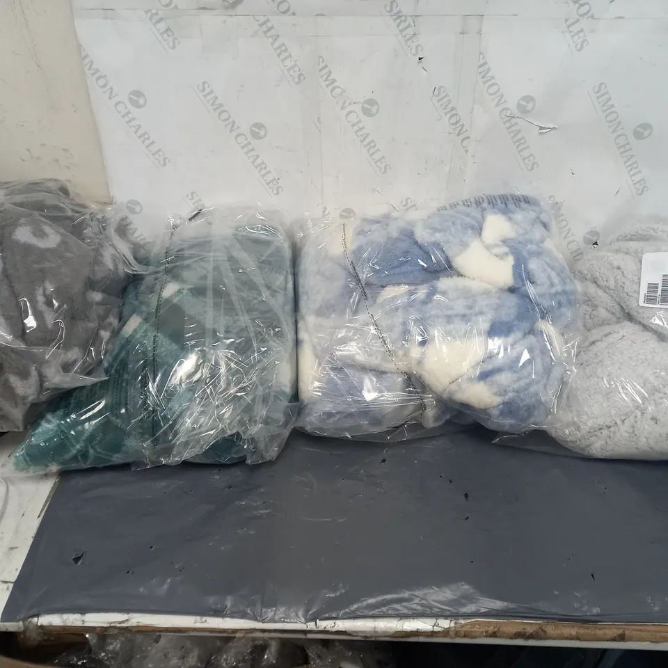 BOX OF APPROXIMATELY 10 ASSORTED BAGGED PIECES OF CLOTHING IN VARIOUS STYLES, SIZES, AND BRANDS 
