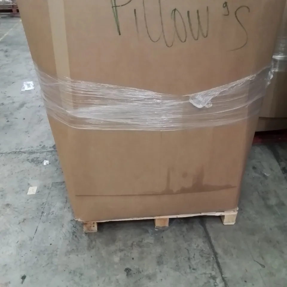 PALLET TO CONTAIN A LARGE QUANTITY OF PILLOWS
