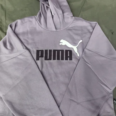 PUMA LOGO CROPPED HOODIE IN PALE PLUM SIZE 13-14 YEARS