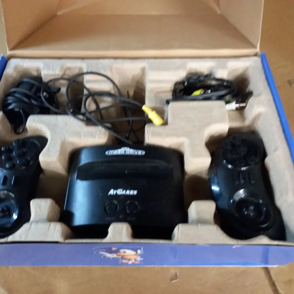 BOXED SEGA MEGA DRIVE PLUG AND PLAY WITH 80 GAMES
