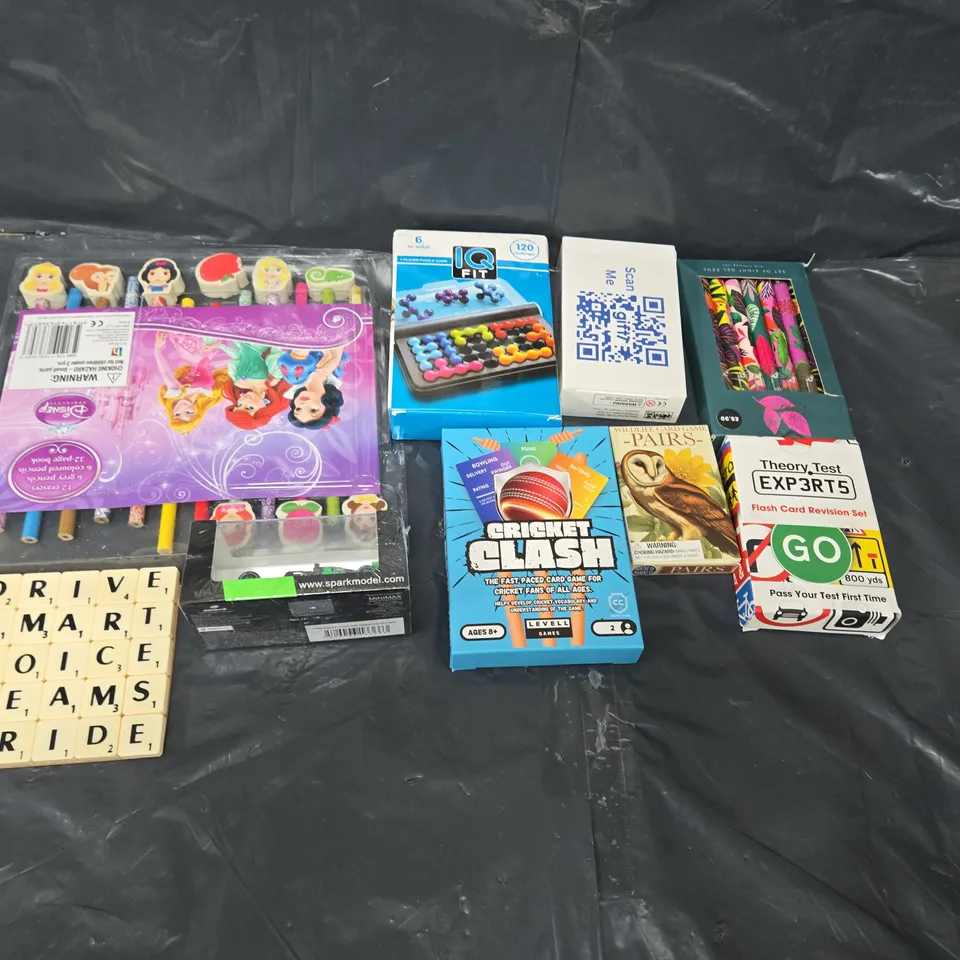 TOTE OF ASSORTED TOYS AND ACCESSORIES TO INCLUDE; STAPLES, DISNEY PRINCESS PENCIL SET, CRICKET FLASH, THEORY TEST FLASH CARDS