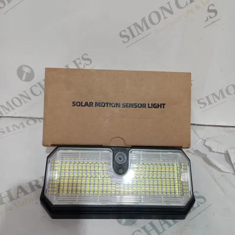BOXED SOLAR MOTION SENSOR LIGHT