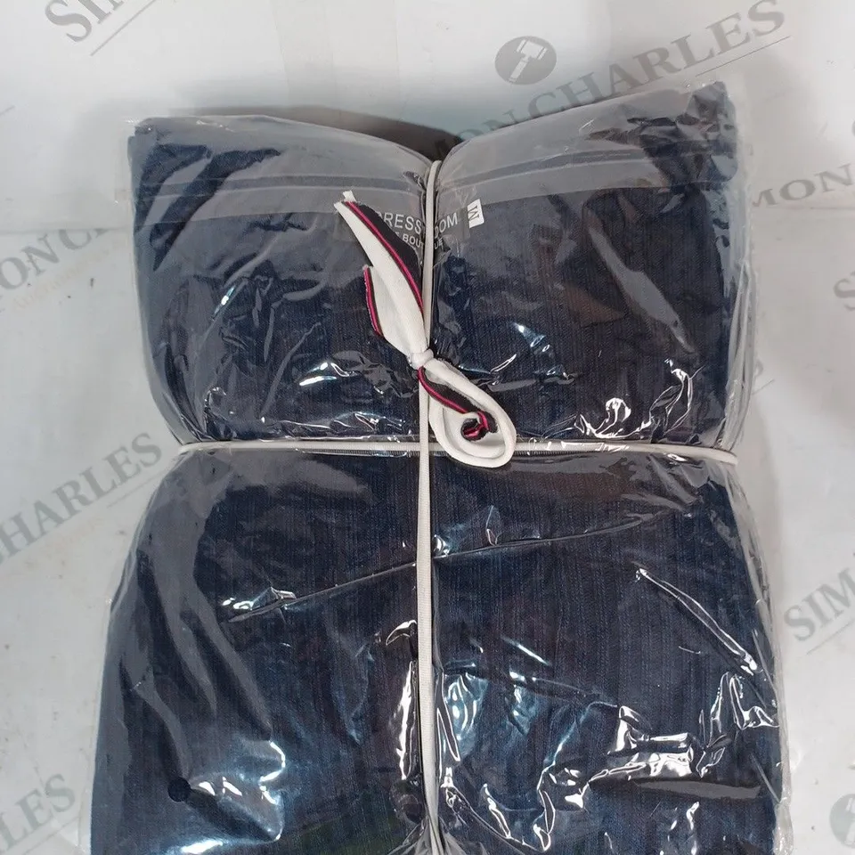 APPROXIMATELY 10 BRAND NEW MY DRESS ROOM TOPS IN NAVY SIZE M