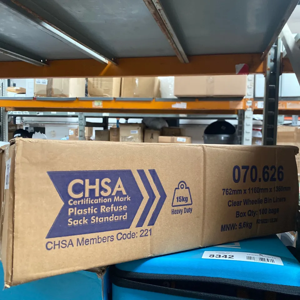 100 boxed clear wheelie bin liners 