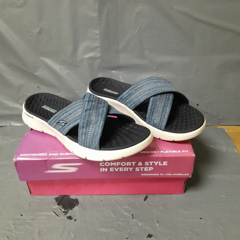 BOXED PAIR OF SKECHERS GO WALK SLIDE SANDALS IN BLUE SIZE 6