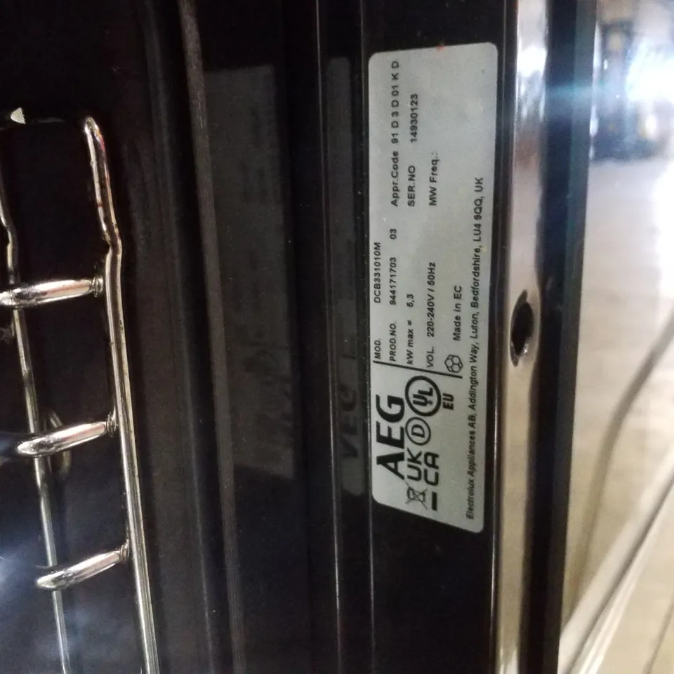 AEG DCB331010M BUILT IN ELECTRIC DOUBLE OVEN