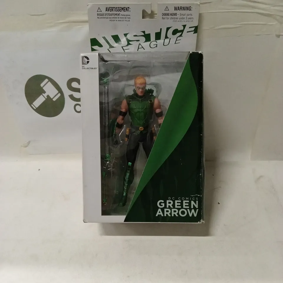 DC COMICS GREEN ARROW ACTION FIGURE – JUSTICE LEAGUE (BOXED)