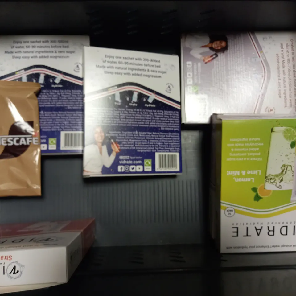 TOTE OF APPROX 9 ASSORTED FOOD ITEMS TO INCLUDE - VIDRATE LEMON LIME & MINT , CAFFE BENE ADE , BARISTA COFFEE HOUSE ETC