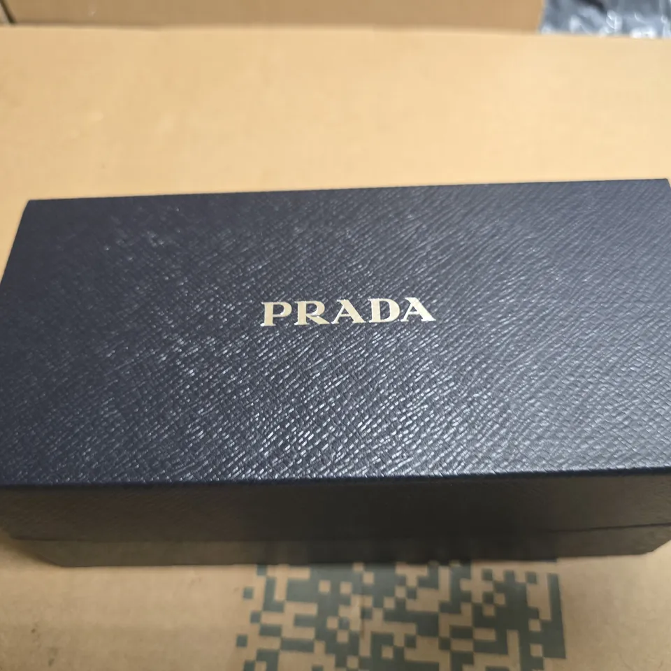 PRADA SUNGLASSES – BLACK FRAME