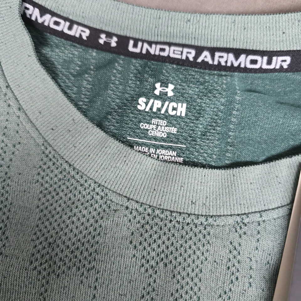 UNDER ARMOUR MEN’S VANISH SEAMLESS NOVELTY GREEN SHORT SLEEVE T‑SHIRT – SIZE SM