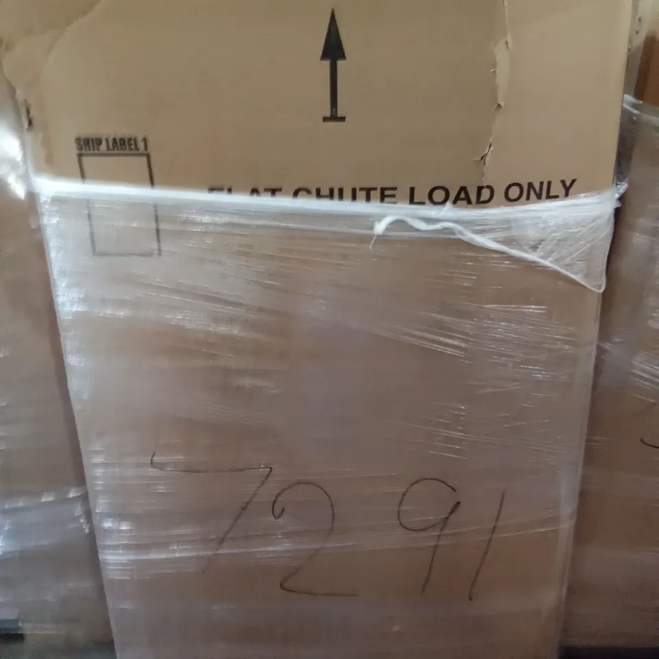 PALLET OF ASSORTED ITEMS INCLUDING LOOXII RETRACTABLE BABY GATE, POP UP TENT, DOG GROOMING TABLE ARM H SHAPE, MISERWE SHOE STRETCHER, MOMCOZY RETRACTABLE BABY GATE, PINK BACKPACK