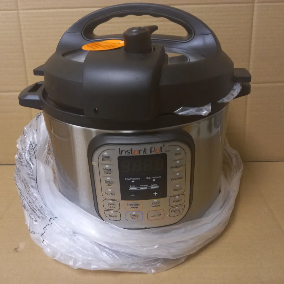 INSTANT POT DUO SMART PRESSURE COOKER