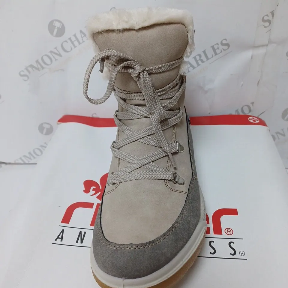 BOXED RIEKER ANTISTRESS WARM HIKING BOOTS, CREAM - SIZE 6