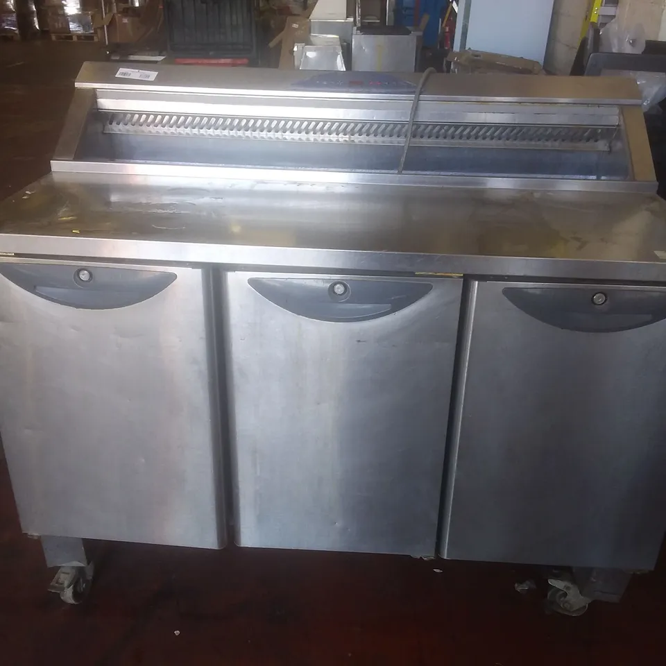 WILLIAMSPREP COUNTER FRIDGE 3 DOOR 320 LITRE CPC 3 NA021 R1