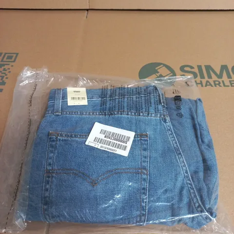LEVI DENIM JEANS SIZE 31 X 32