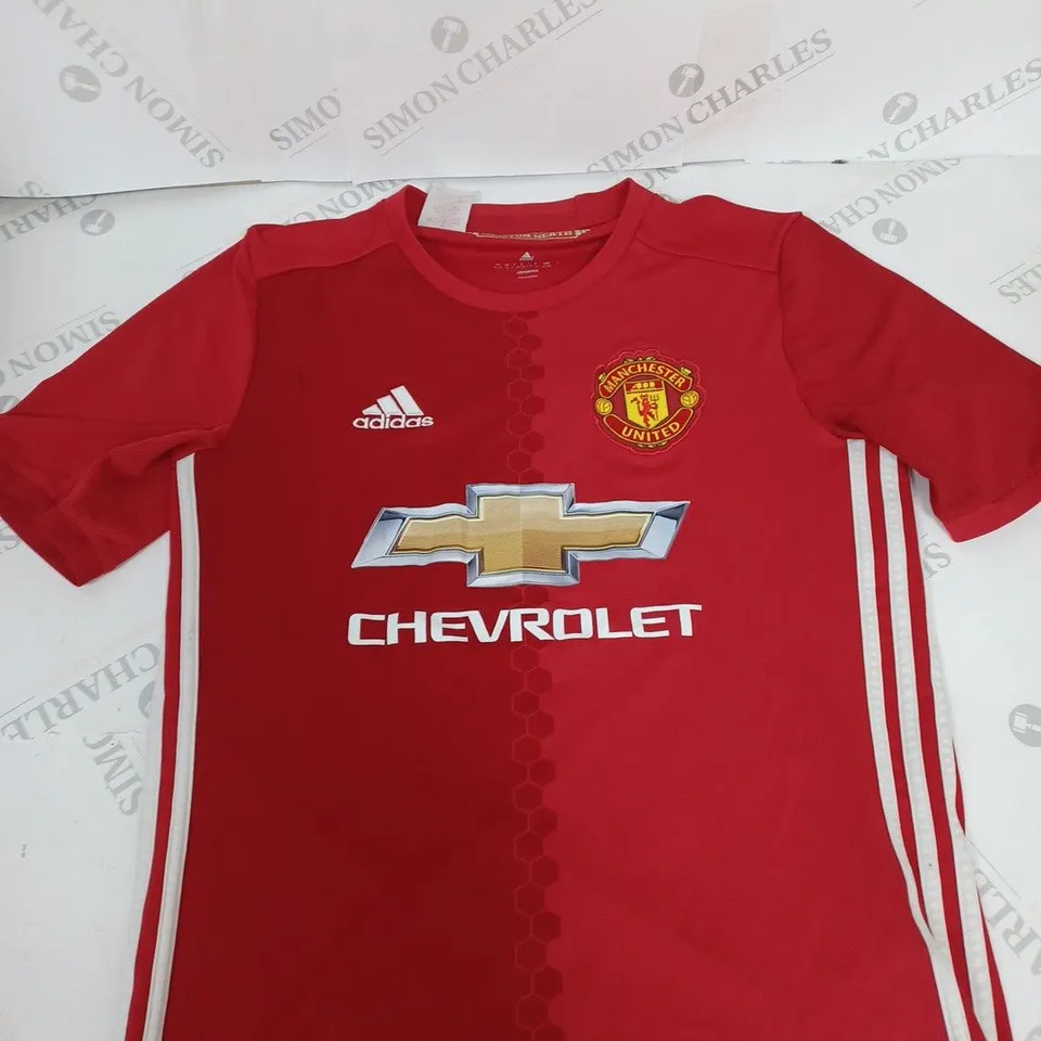 MANCHESTER UNITED FC HOME SHIRT SIZE 15-16 YEARS