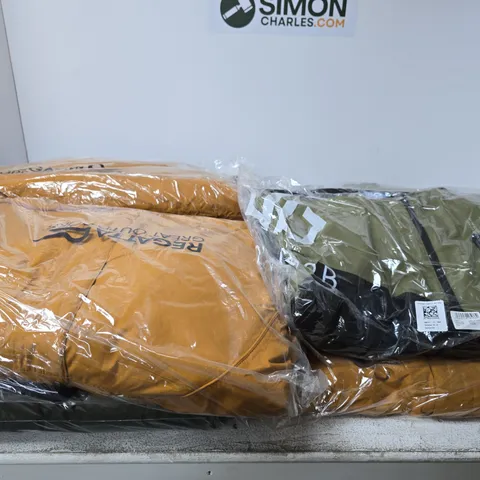BOX OF APPROXIMATELY 8 BRAND NEW REGATTA CLOTHING ITEMS IN VARIOUS STYLES , COLOURS AND SIZES