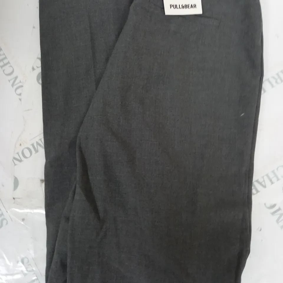 PULL&BEAR STRAIGHT TROUSERS IN GREY SIZE 6