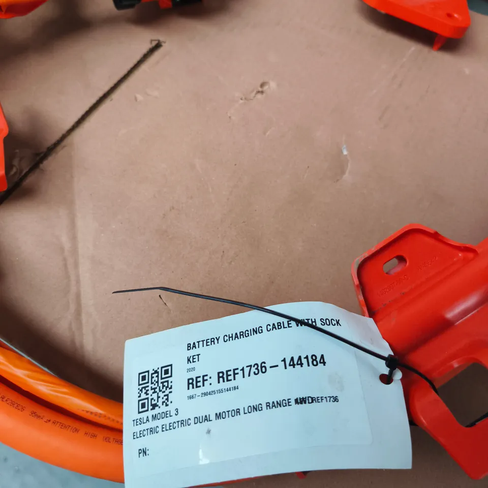 TESLA MODEL 3 BATTERY CHARGING CABLE KIT – ORANGE CABLE WITH SOCKET (LONG RANGE)