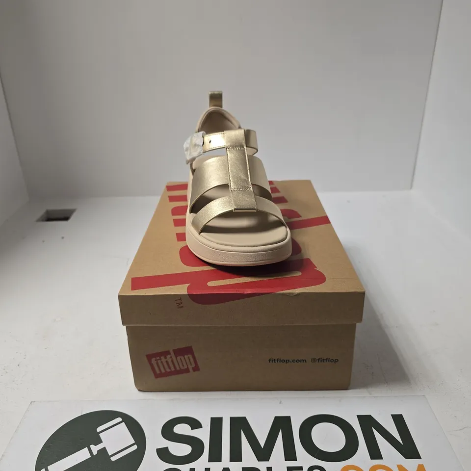 BOXED PAIR OF FITFLOP FLATFORM FISHERMAN SANDALS SIZE UK 06