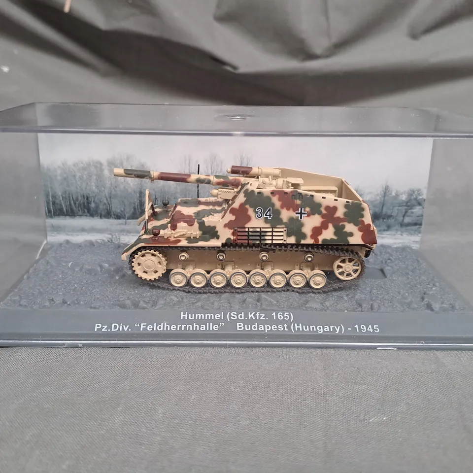 HUMMEL (SD.KFZ 165) PZ.DIV. "FELDHERRNHALLE" BUDAPEST - HUNGARY - 1945