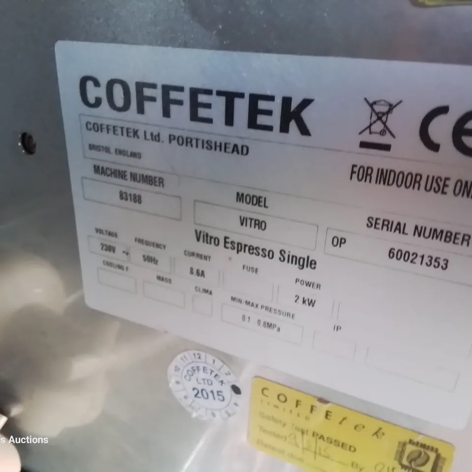COFFETEK VITRO EXPRESSO SINGLE BEAN TO CUP & HOT DRINK DISPENCER