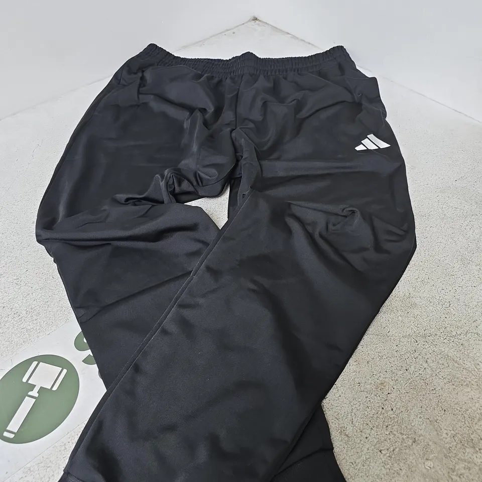 ADIDAS BLACK TRACK PANTS – UK XL