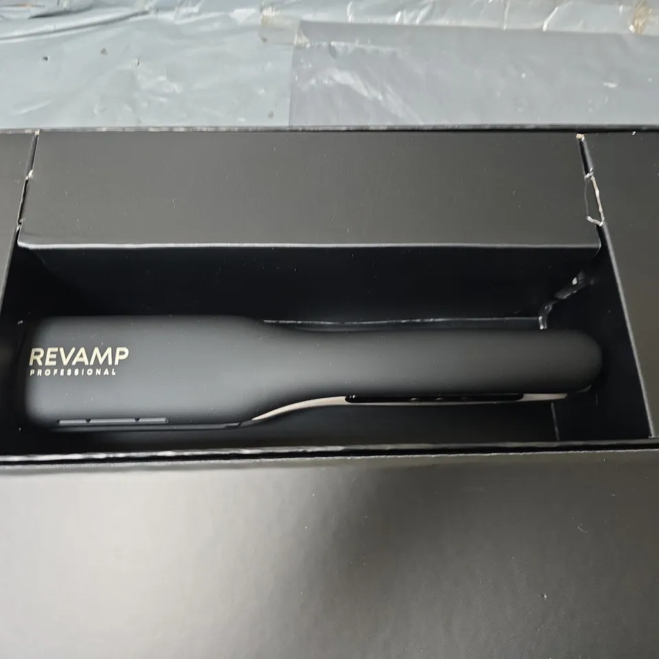 REVAMP PROFESSIONAL ENIGMA ION RADIANCE CERAMIC STRAIGHTENER