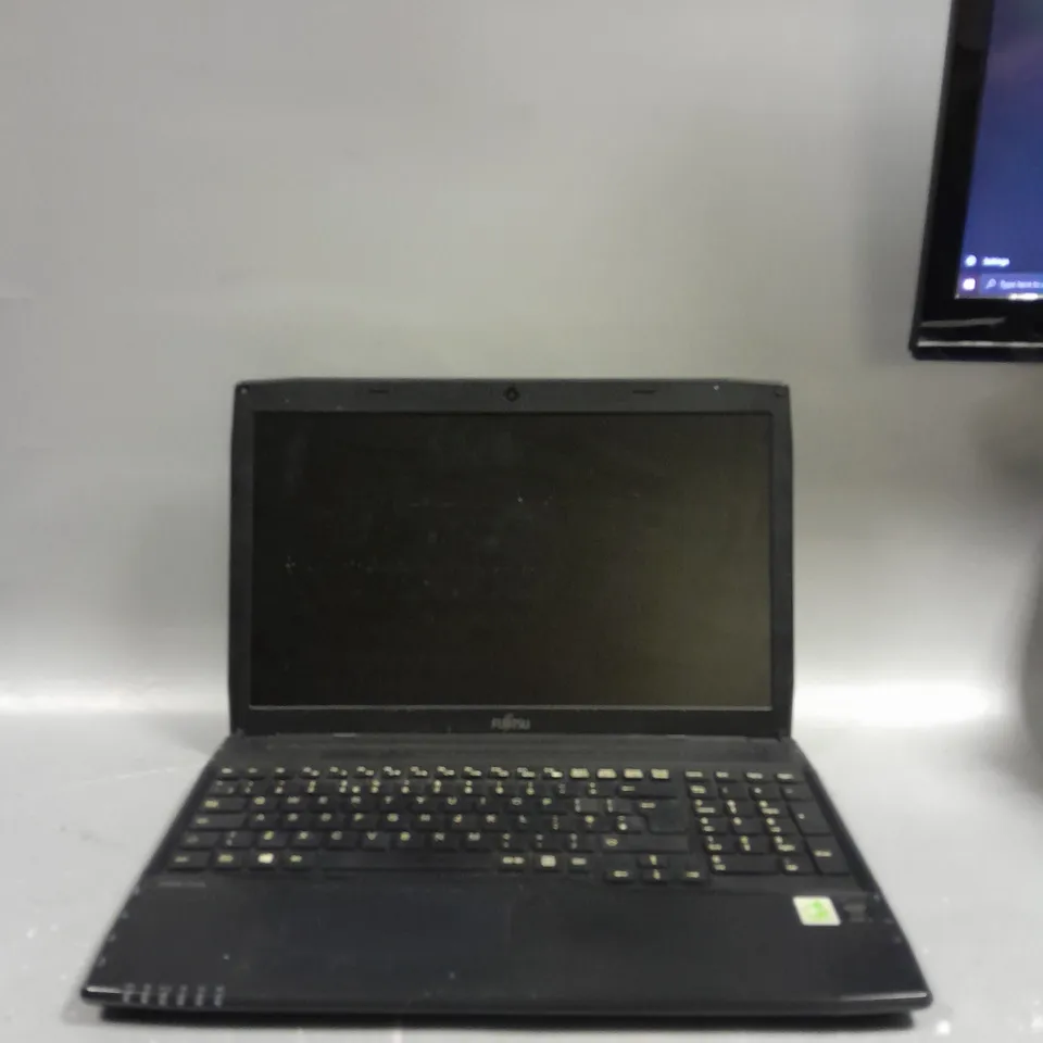 FUJITSU LIFEBOOK A544OM8321GB BLACK