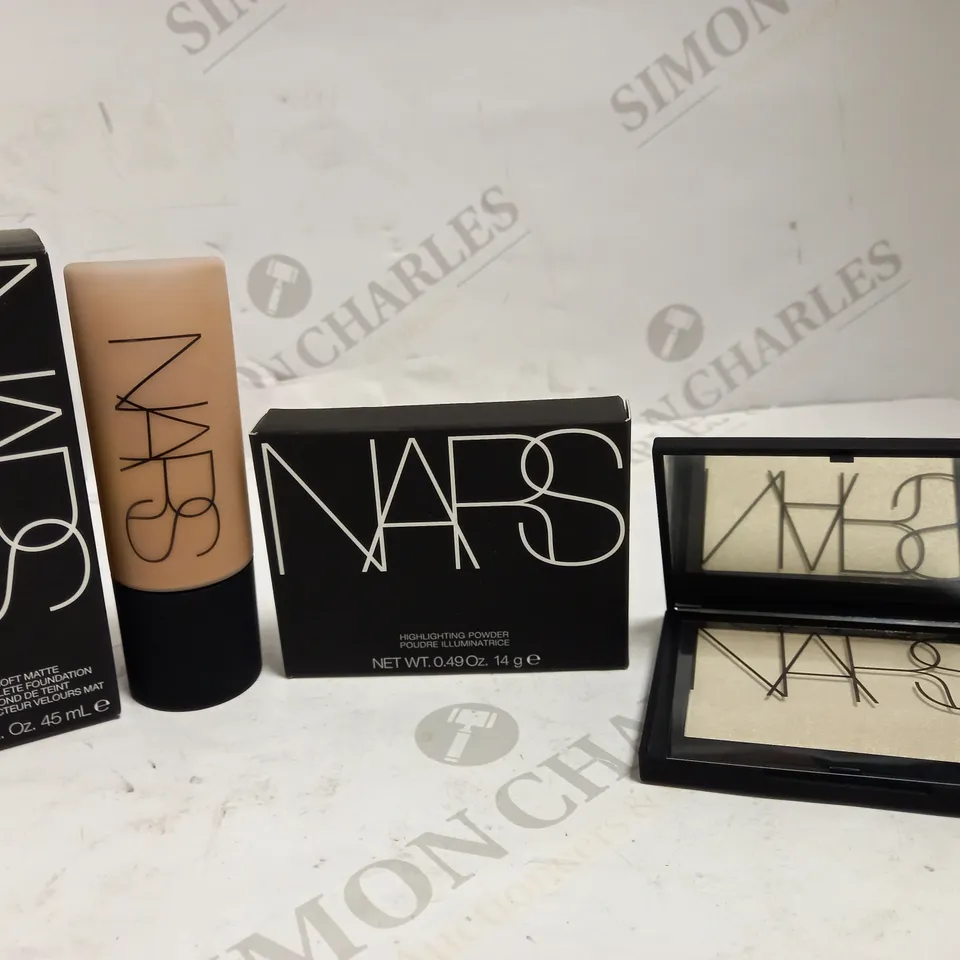LOT OF APPROXIMATELY 20 NARS FACE MAKE UP ITEMS