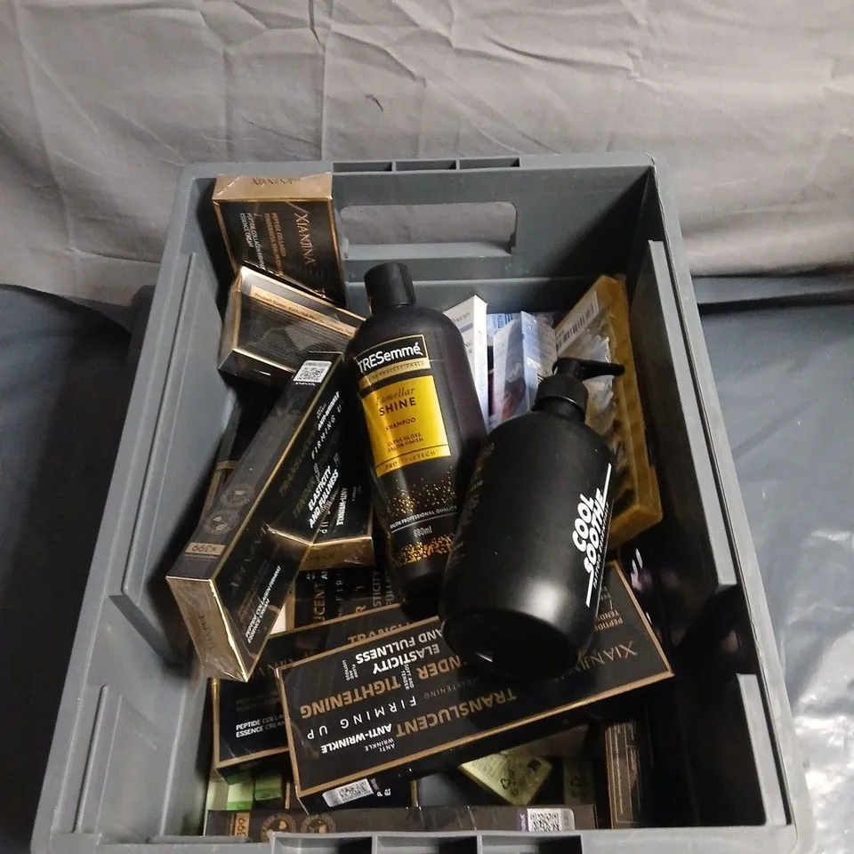 APPROXIMATELY 20 ASSORTED COSMETIC ITEMS TO INCLUDE TRESEMME, COOL SOOTHE SOAP, CALCIUM POWDER, THERMAL FORMING FALSE TEETH ETC