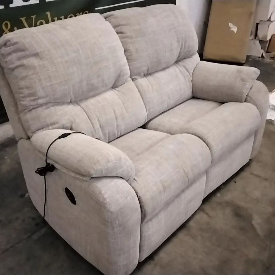 QUALITY BRITISH DESIGNED & MANUFACTURED G PLAN MISTRAL 2 SEATER POWER RECLINER SOFA BEACH CARAMEL FABRIC