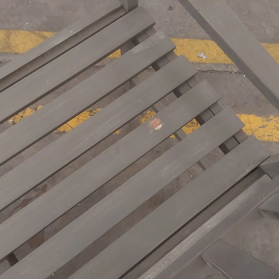 DESIGNER WOODEN GARDEN BENCH