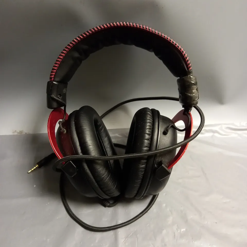 UNBOXED HYPER X WIRED HEADPHONES BLACK