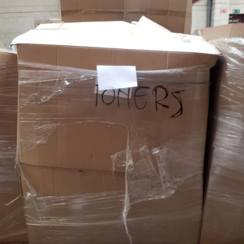 PALLET CONTAINING ASSORTED TONER CARTRIDGES 
