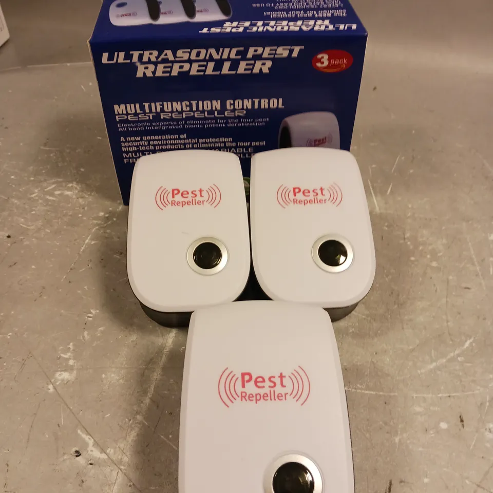 BOXED ULTRASONIC PEST REPELLER SET