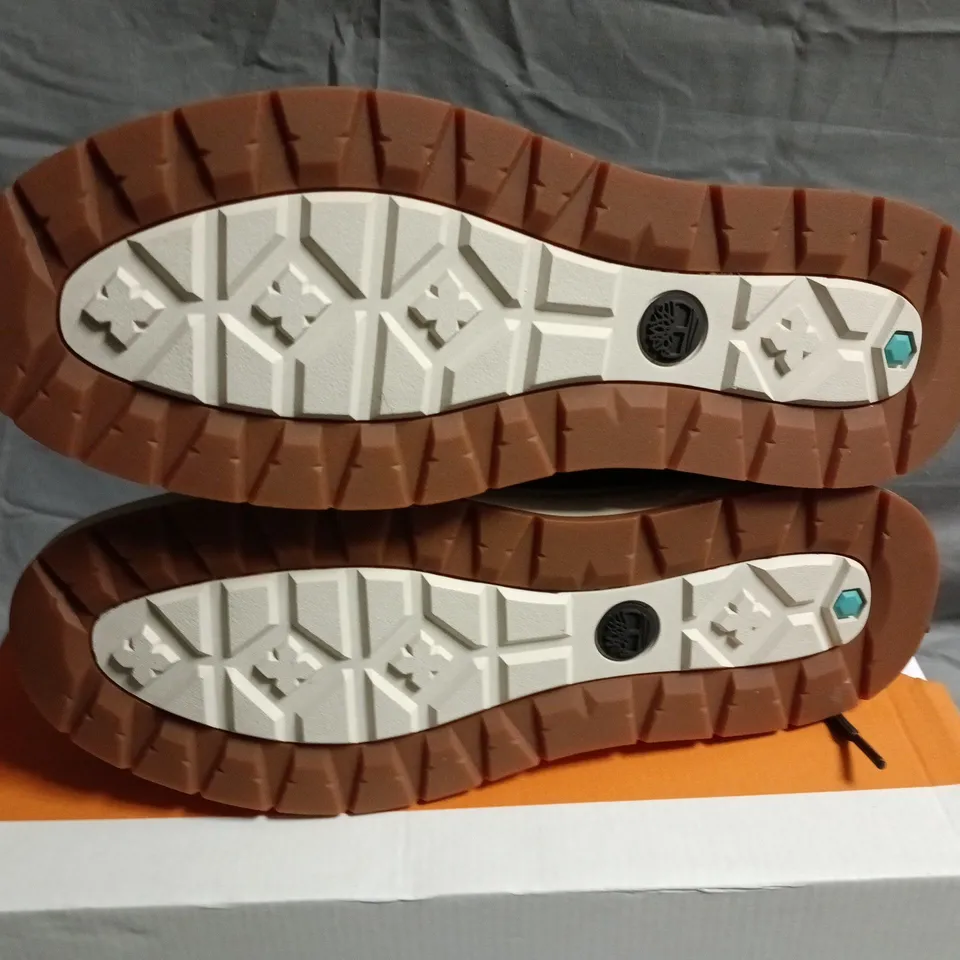 TIMBERLAND MAPLE GROVE LOW LACE SNEAKER – DARK BROWN NUBUCK, UK 8