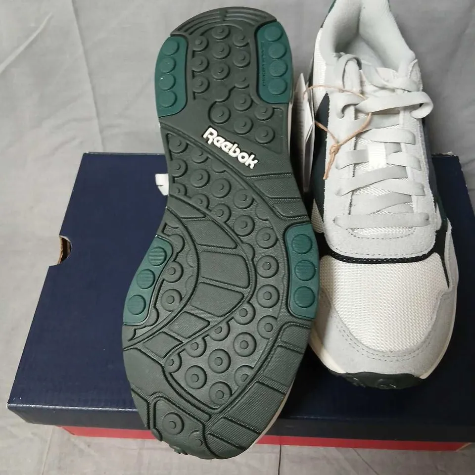 REEBOK GLIDE DMX UNISEX RUNNING SHOES – CHALK/GREEN (US 6)