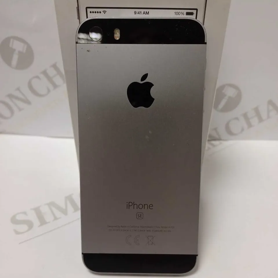 APPLE IPHONE SE A1723 - BLACK/SILVER