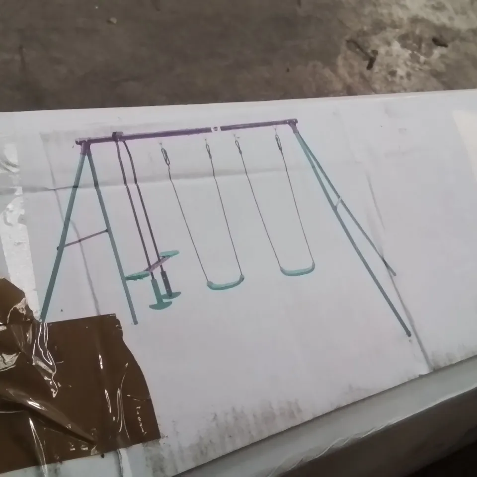 BOXED PLUM SWING SET 
