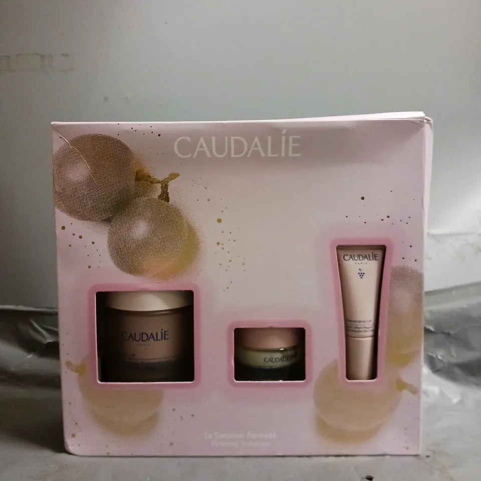 CAUDALIE THE FIRMING EDIT